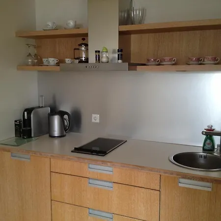 Kuressaare Tallinn Street Apartments Room photo