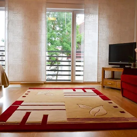 Kuressaare Tallinn Street Apartments Room photo